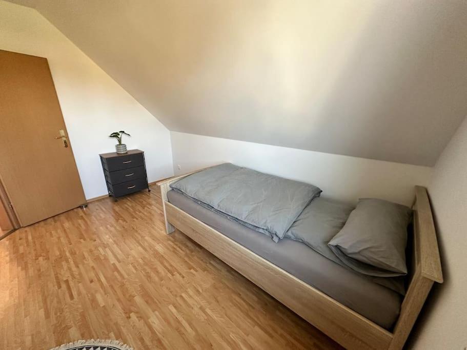 Sonniges & Ruhiges Apartment Mit Balkon Nahe Berlin Zeuthen Bagian luar foto