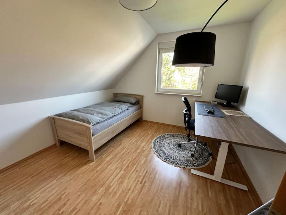 Sonniges & Ruhiges Apartment Mit Balkon Nahe Berlin Zeuthen Bagian luar foto